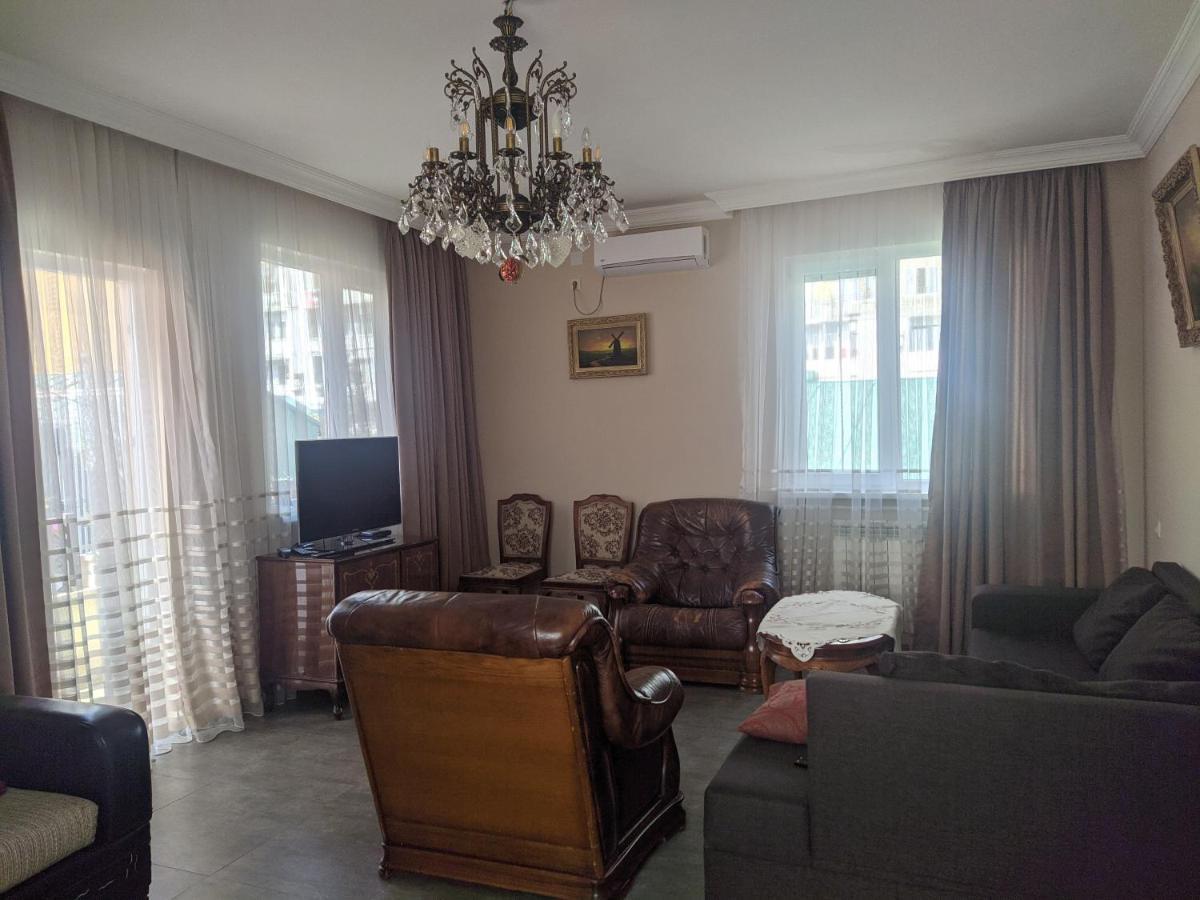 Guest House Kldiashvili Batumi Exterior foto