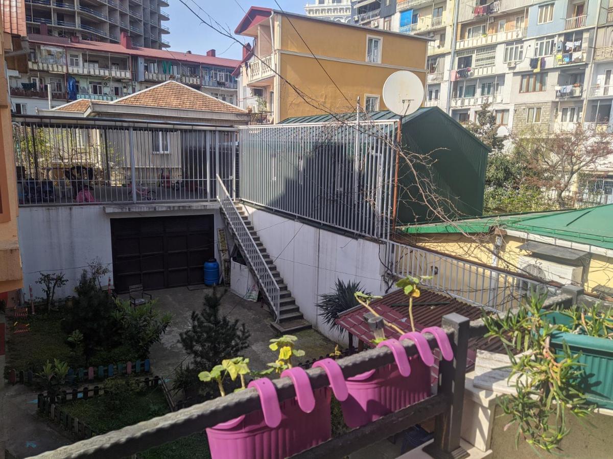 Guest House Kldiashvili Batumi Exterior foto