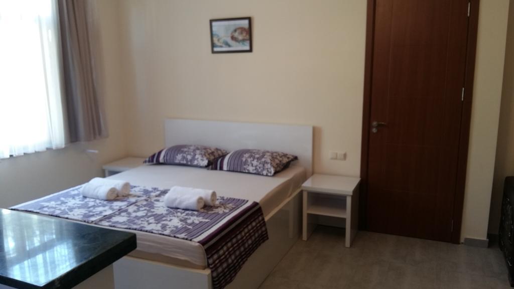 Guest House Kldiashvili Batumi Exterior foto