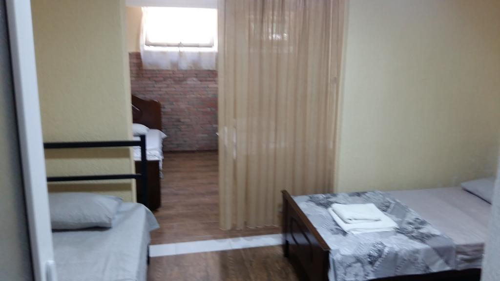 Guest House Kldiashvili Batumi Exterior foto